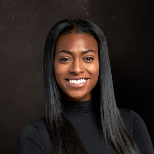 Jasmin Headshot (527 x 527 px)